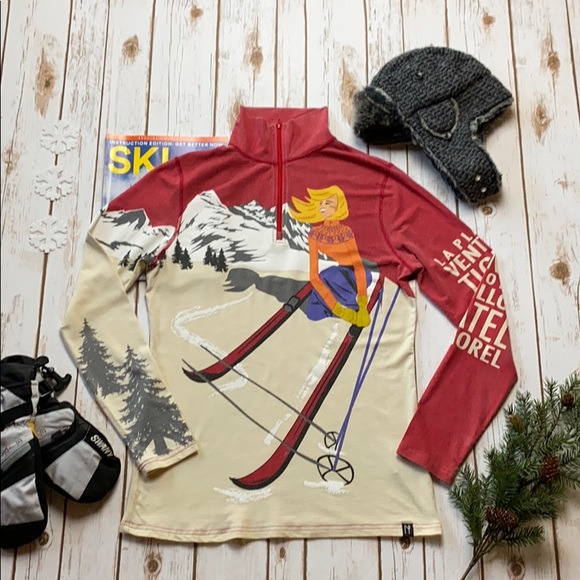 Neve Designs Tops - NWOT Névé Designs “Ski Girl” Zip Mock Turtleneck L